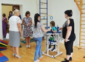 Представители Правительства Иркутской области   и  ООО «Т2 Мобайл» вручили  центру  реабилитационное оборудование 18.08.2016