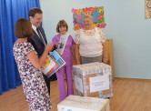 Представители Правительства Иркутской области   и  ООО «Т2 Мобайл» вручили  центру  реабилитационное оборудование 18.08.2016