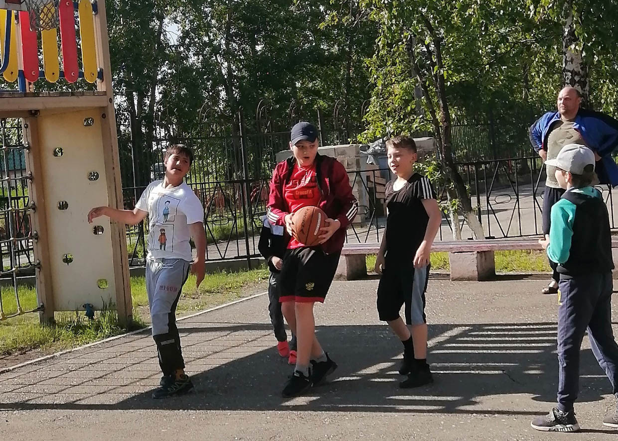грн